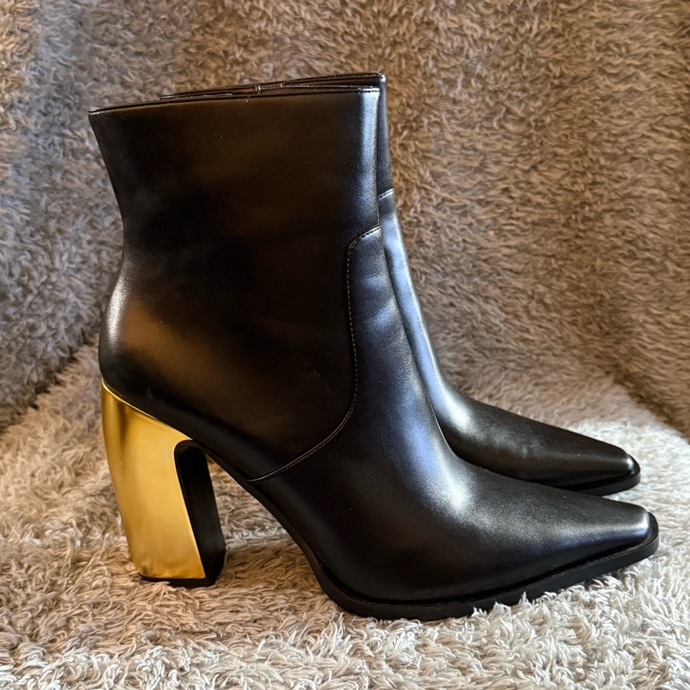 Fancy Queen Black Ankle Booties with Gold Block Heel Women's Size 9.5 Side Zip